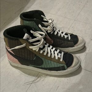 Nike Multicolor High-Top Sneakers